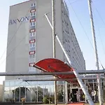 Axxon Hotel