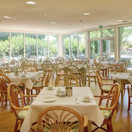 Axxon Hotel
