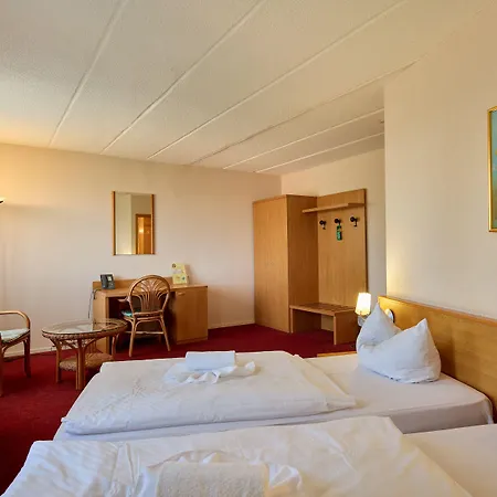 Hotel Axxon 4*